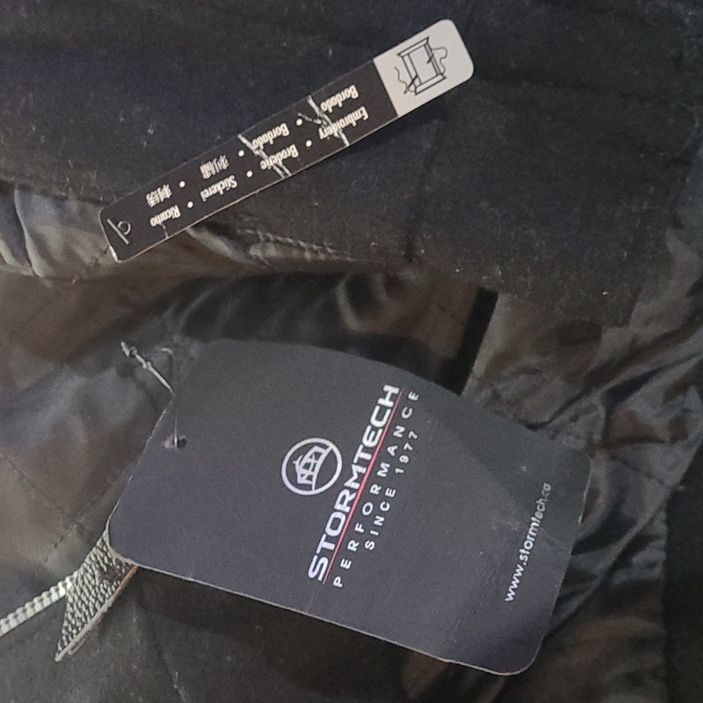 Stormtech jacket - Picture 10 of 10